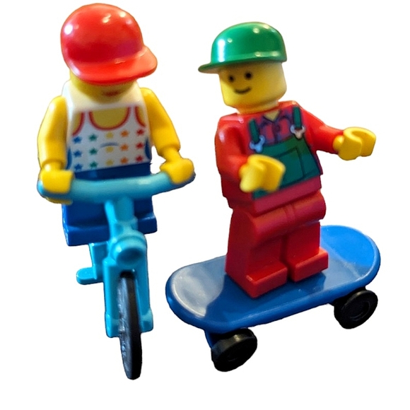 LEGO rare mini figs Skateboard/Longboard & Bicycle riders bundle - Picture 16 of 16